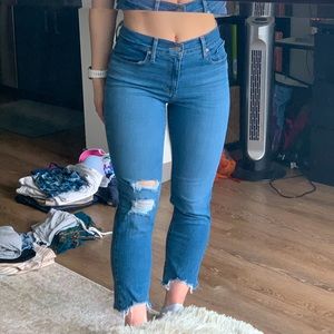 Levi’s 724 High Rise Straight Cropped Jeans NWOT